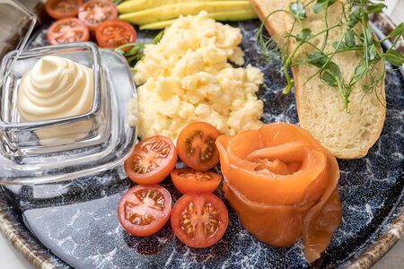 Завтрак с форелью