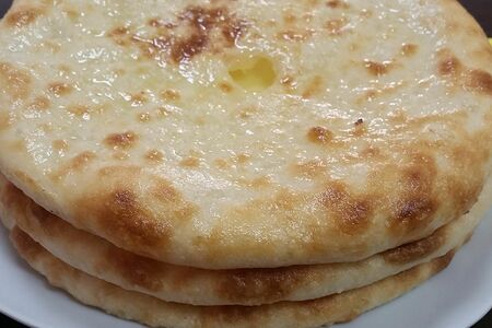 С картофелем и осетинским сыром Картофджын