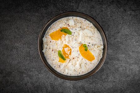 Каша Киноа на кокосе