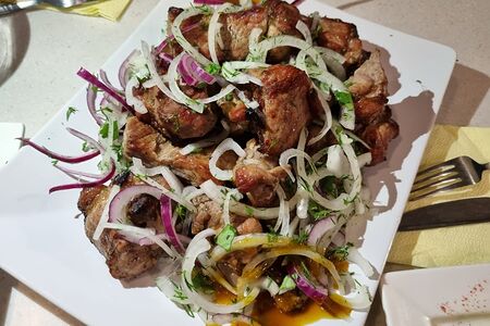 Шашлык из cвинoй шеи