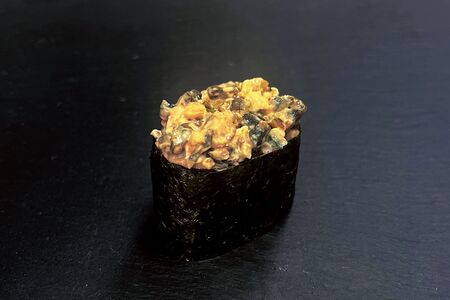 Унаги-спайси суши