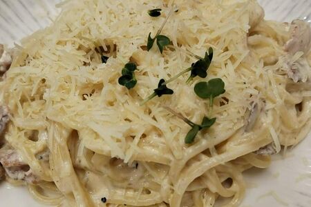 Карбонара с беконом в сливочном соусе