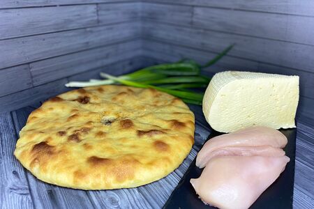 Осетинский пирог с сыром и цыплёнком