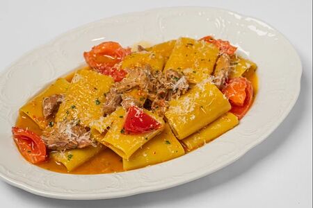 Паккери, рагу из утки, пармезан