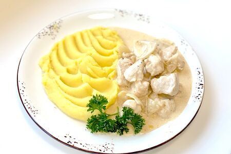 Курица в сливочном соусе без гарнира