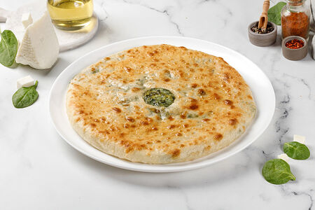 Осетинский пирог со шпинатом и сыром s