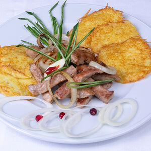 Поджарка белорусская с драниками