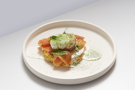 Хашбраун из цукини с лососем