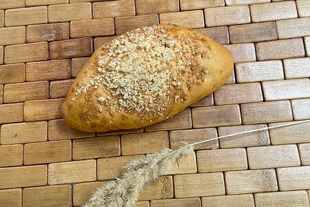 Пирожок с яблоком