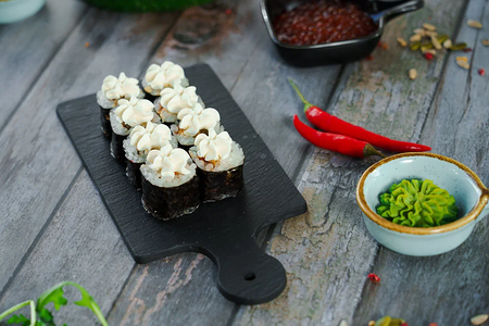 Сливочный ролл с креветкой