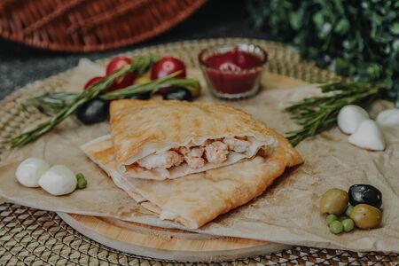 Чебурек с курицей по-азиатски