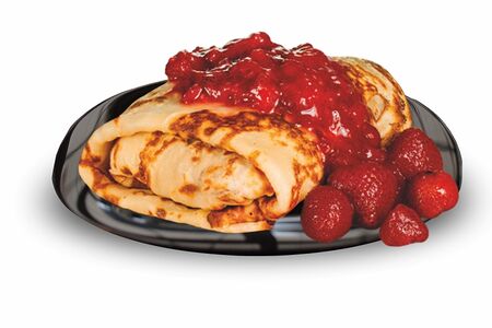 Блин с земляничным вареньем