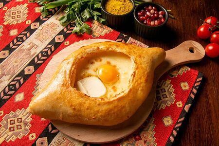 Хачапури по-аджарски