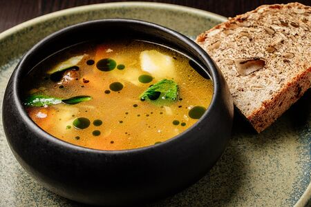 Поволжская уха с судаком