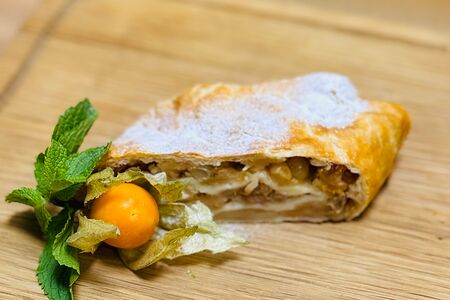 Яблочный штрудель 