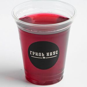 Морс с красной смородиной и черноплодной рябиной