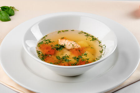 Уха из судака с томатами