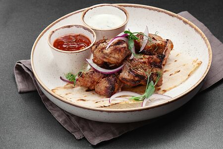 Шашлык из cвинoй шеи