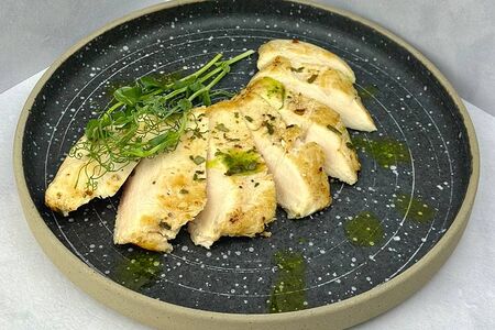 Стейк из куриная грудка Su-vide