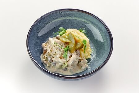 Бефстроганов из цыпленка