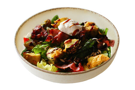 Салат с баклажанами и беконом