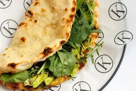 Панини авокадо, томатная сальса