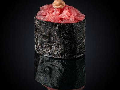 Гункан с тунцом