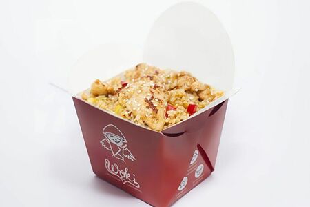 Китайский жареный рис с цыпленком