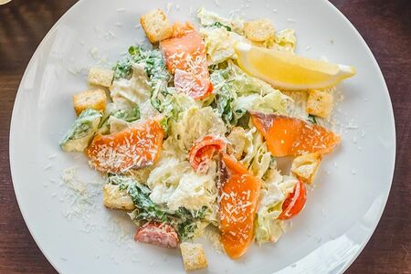 Цезарь с лососем