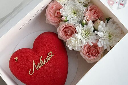 Набор Красное сердце и цветы Люблю