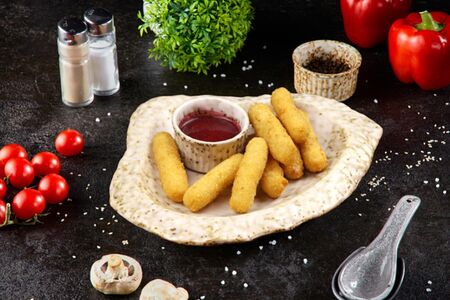 Сырные палочки с соусом пряная вишня