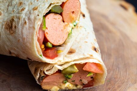 Хот-дог в лаваше