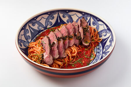 Спагетти с Топ Блейд и соусом пепе верде