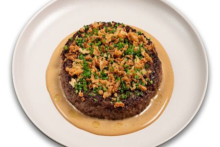 Бифштекс с перечным соусом