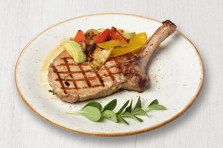 Свинина на кости