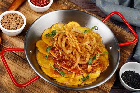 Острые свиные уши