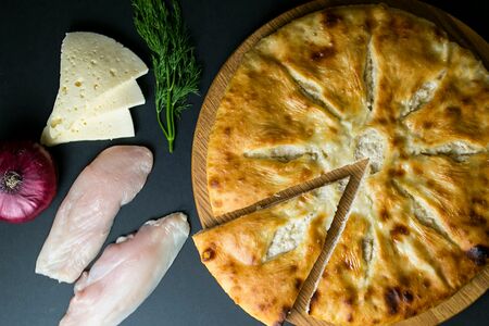 Пирог с курицей и сыром