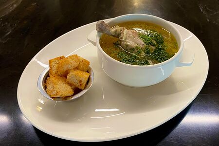 Куриный суп с домашней лапшой