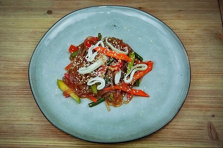 Харусаме с кальмаром