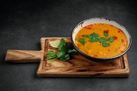 Том ям с креветками и грибами шиитаке