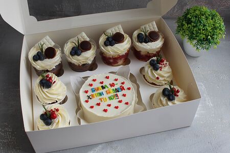 Комбо набор для компании с бенто Хэппи Бездей