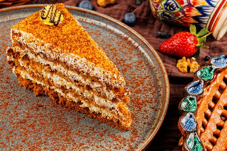 Торт Медовик