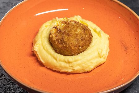 Куриная котлетка с картофельным пюре