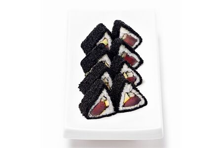 Ролл Калифорния с тунцом