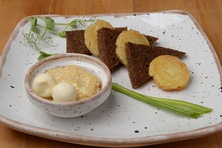 Икра щучья с зеленым луком