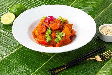 Курица с ананасом