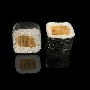 Ролл с омлетом Томаго