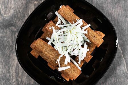 Гренки с сыром