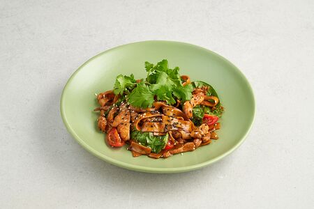 Пьяная лапша с курицей