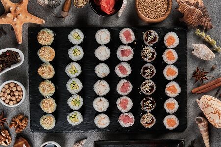 Классический Хосомаки с тунцом